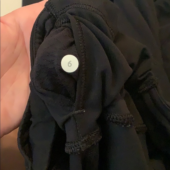 Lululemon Crops - Picture 4 of 5